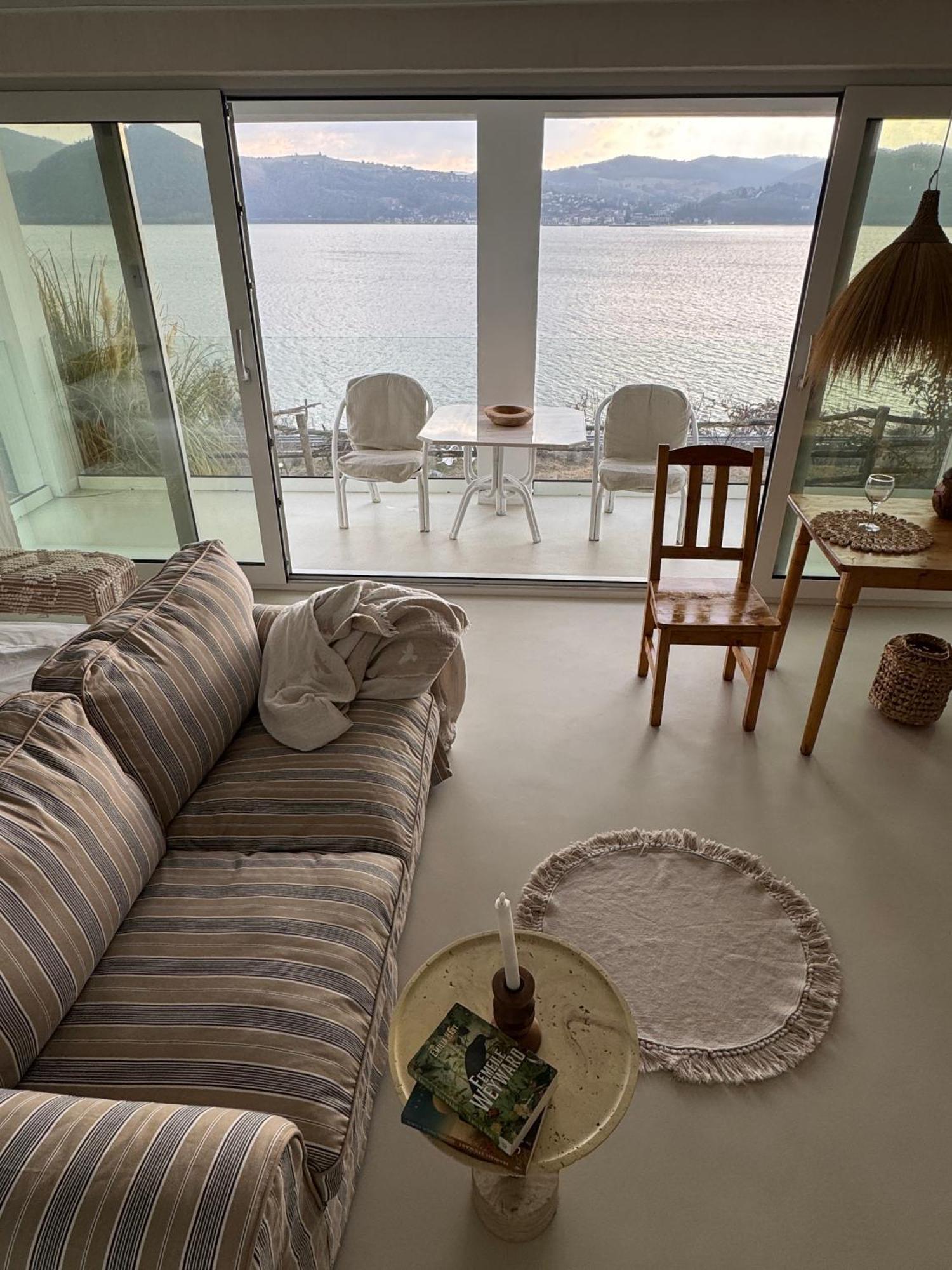 Vila Dream Tricule Svinita Exteriér fotografie